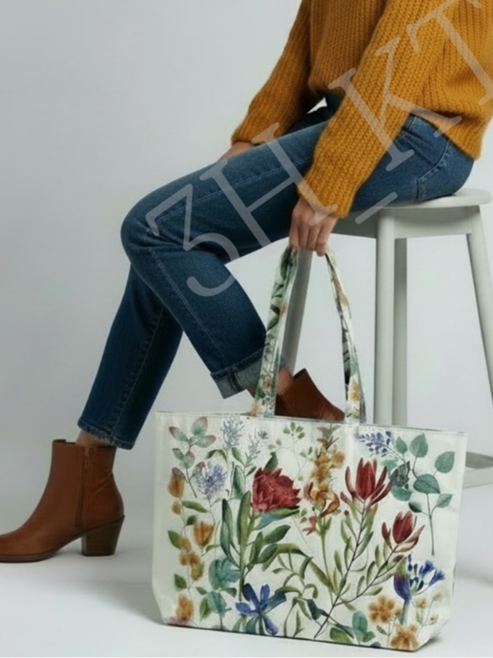ESTEE LAUDER Floral Print Canvas Tote Bag - Multicolor 100% Cotton